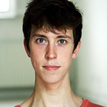 2017 MFA Professional Actor Angus Imrie