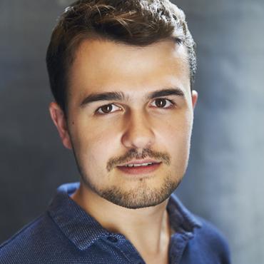 2017 MFA Professional Actor Gabriel Cagan
