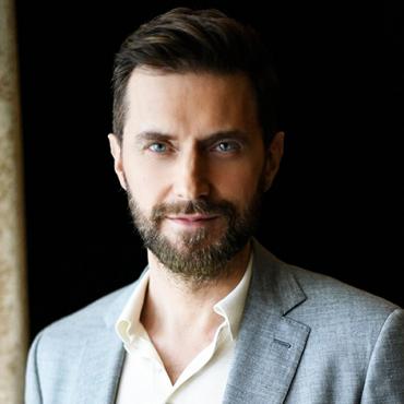 LAMDA acting graduate Richard Armitage