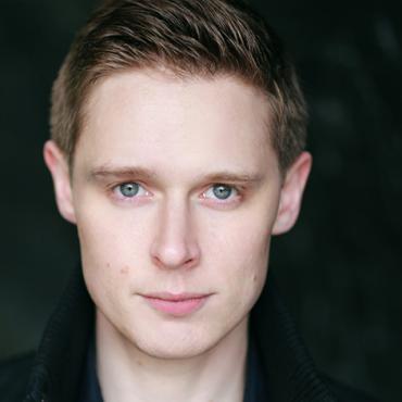 LAMDA 2001 BA (Hons) Professional Acting graduate Samuel Barnett