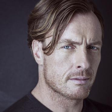 LAMDA acting graduate Toby Stephens