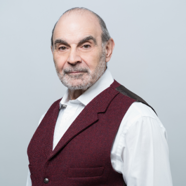 Alumnus David Suchet