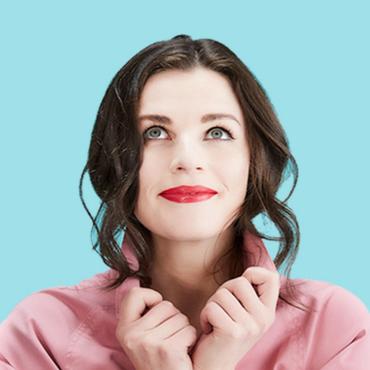 Headshot of Aisling Bea