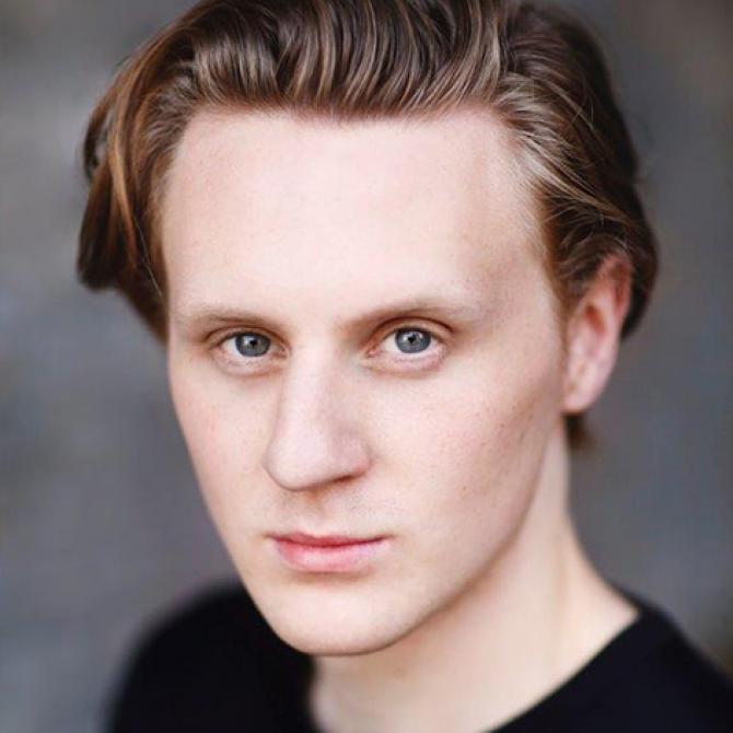 2020 Graduating MFA Professional Actor Oliver Maynard