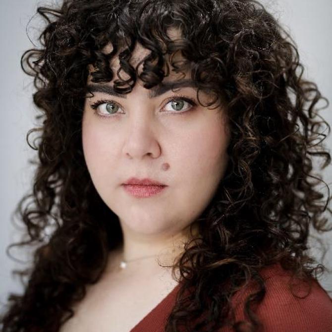 Nicole Wolfe