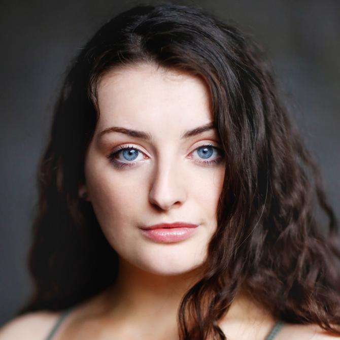 Ciana Howlin Headshot