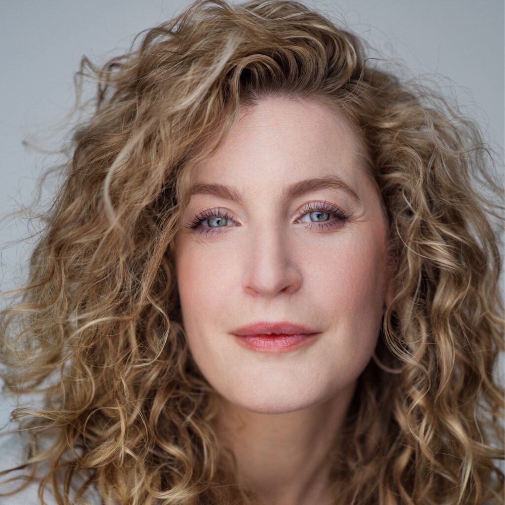 Sarah Wylie